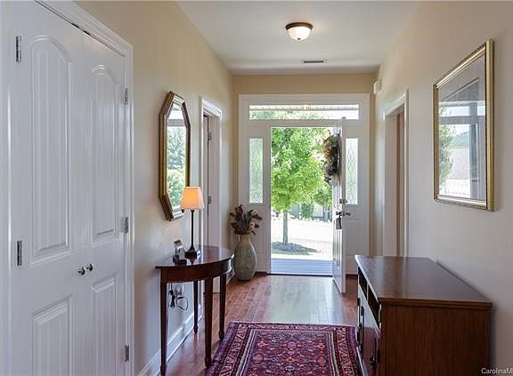 Wonderful Entry Foyer