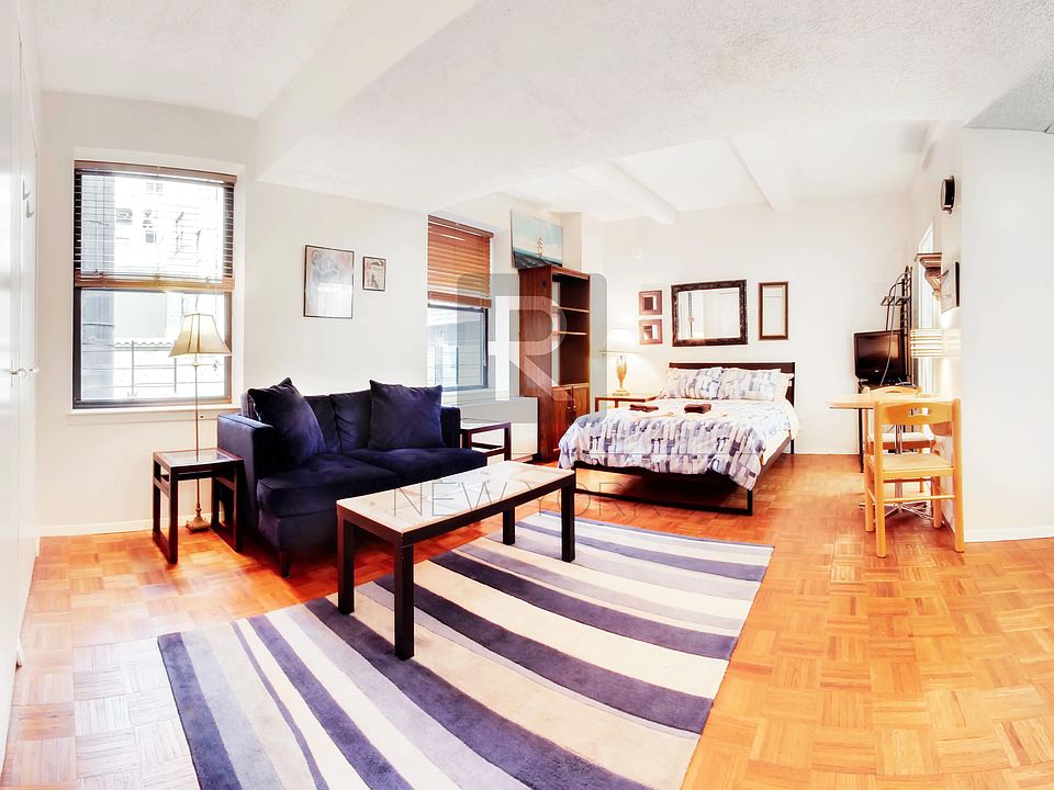 1st image of 150 W 51st St APT 1903