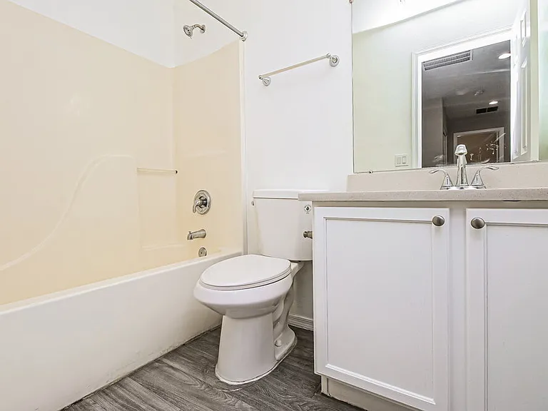 2725 E Carol Ave — Photo 14