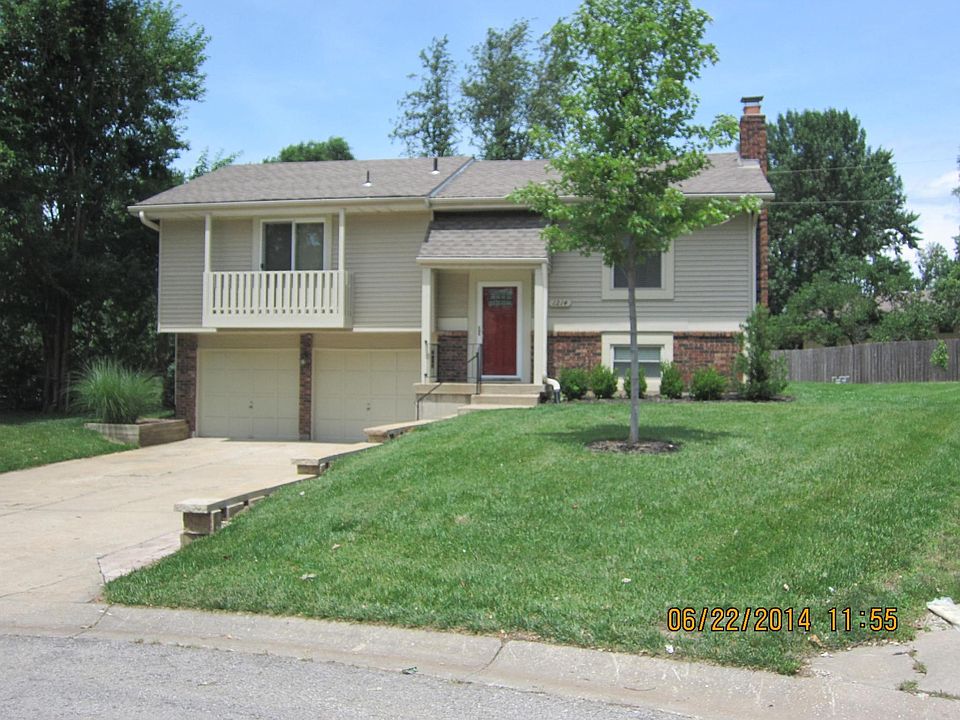 1214 N Purdom