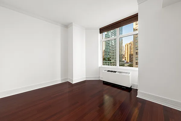 Rented by Compass | media 14