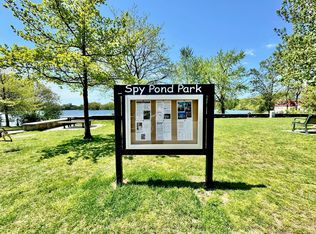 12 Pond Ln APT 20, Arlington, MA 02474