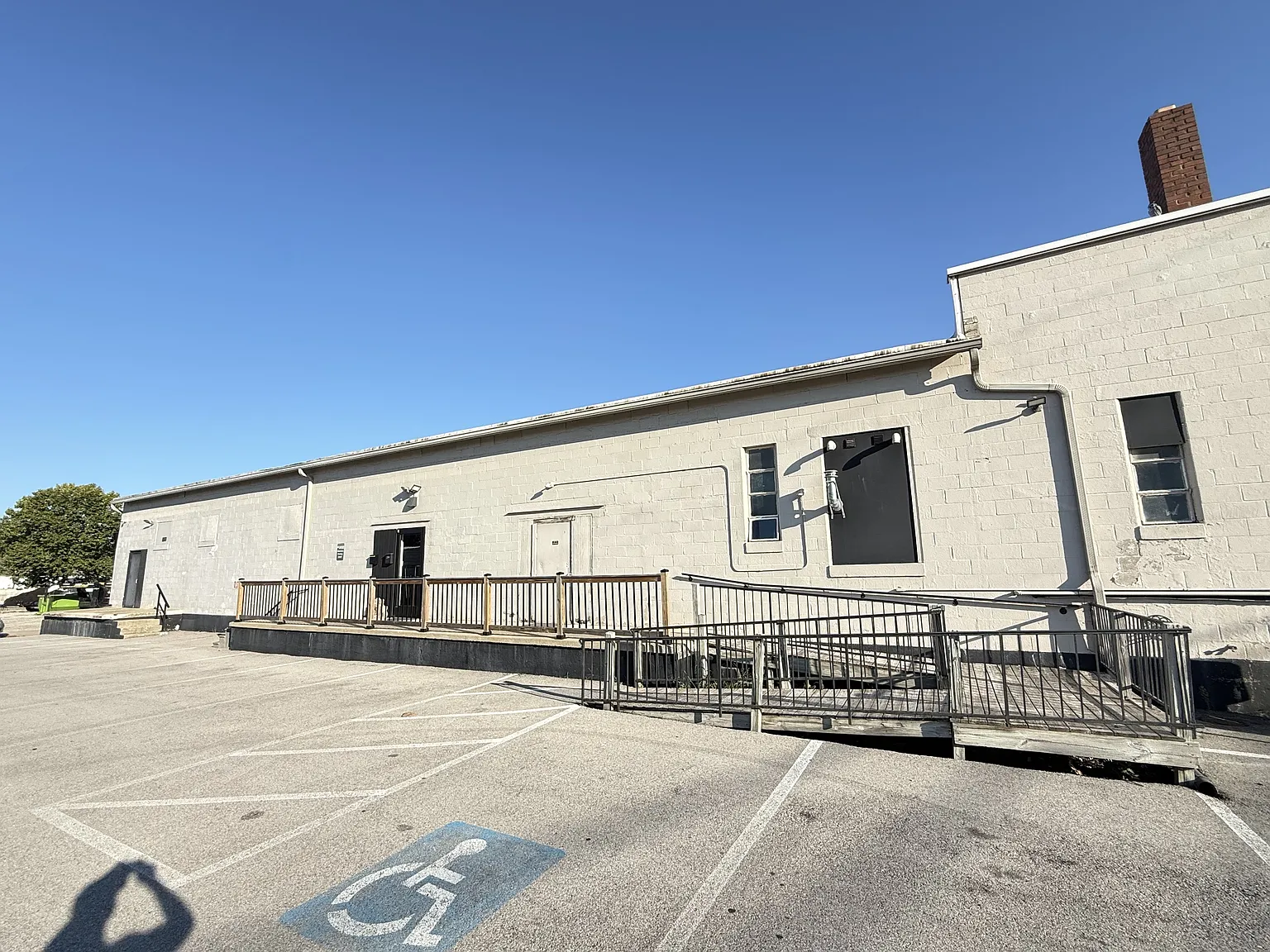 334 E Dixie A - 1 — Photo 2