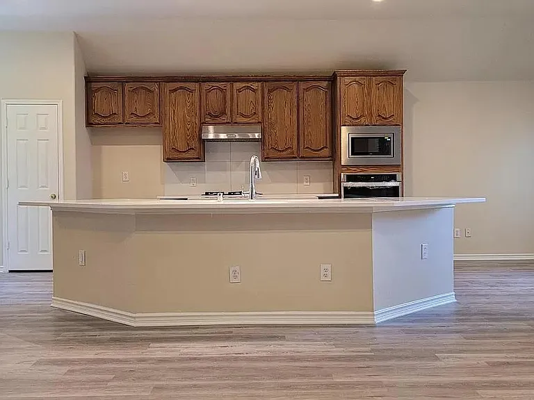 8301 Blacktail Trl — Photo 6
