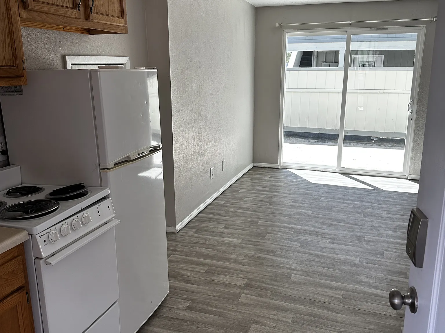 318 Princeton Drive Southeast - 6 — Photo 2