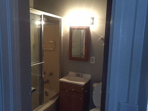 5th image of 6 Lincoln Ave APT 6