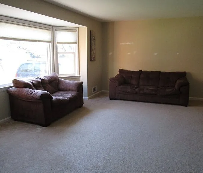 1232 Kathryn Rd — Photo 2