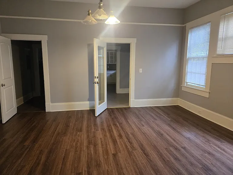 2904 Beacon Ave #B — Photo 6