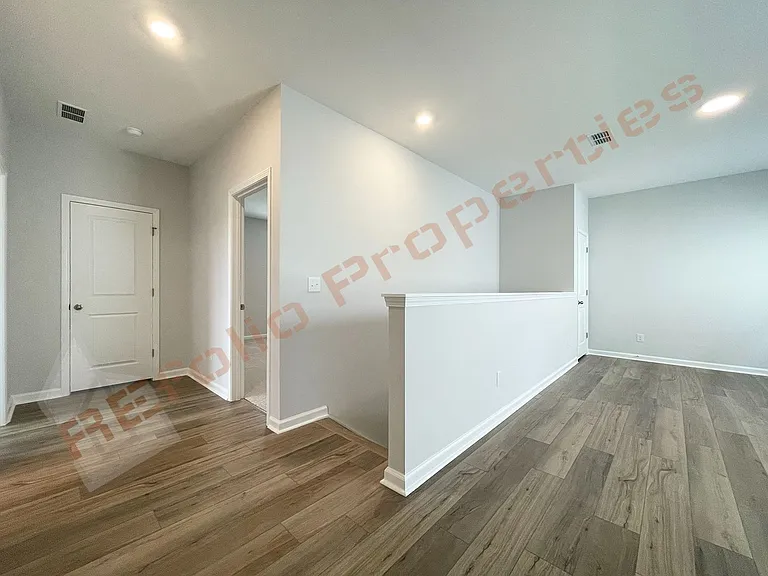 1605 Immagene Way — Photo 15