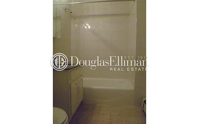 Rented by Douglas Elliman | media 17