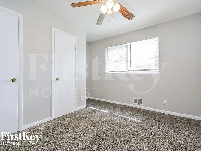 2032 Twin Falls Rd — Photo 15