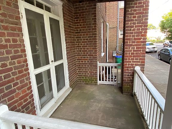 4th image of 103 N Colonial Ave APT 1