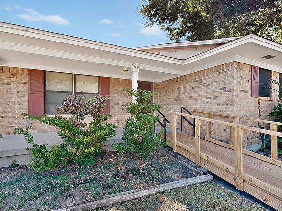 3rd image of 2616 Mossglen Dr