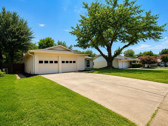 2nd image of 1014 Bunn Dr