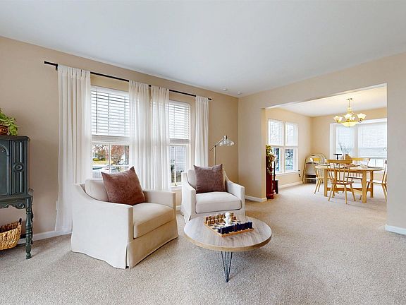 3rd image of 18 Westwood Rd