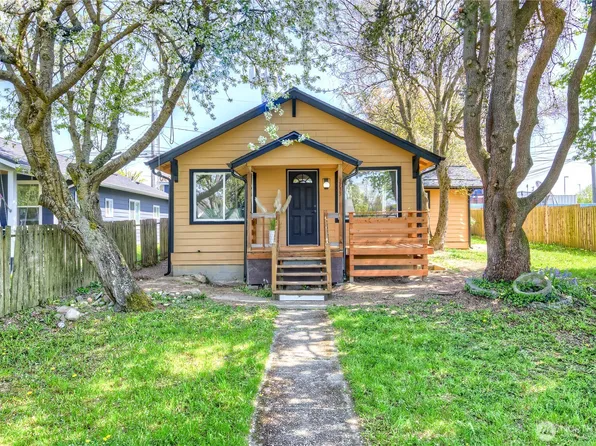 3733 S Cushman Avenue, Tacoma, WA 98418