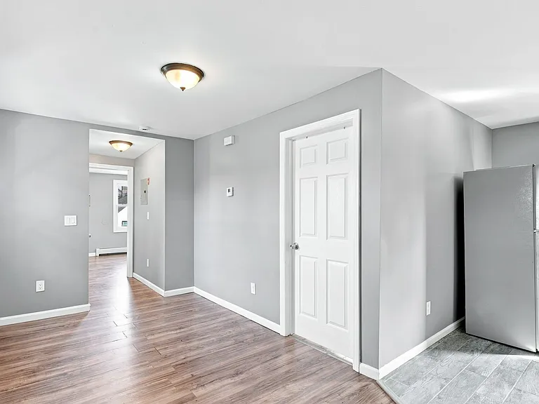 165 Central Pl — Photo 17