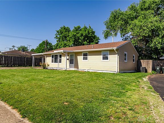 2nd image of 3811 Montevideo Dr