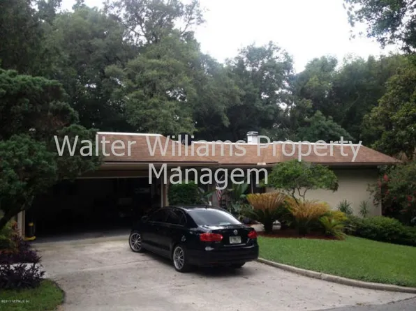 5140 River Bluff Ln, Jacksonville, FL 32211