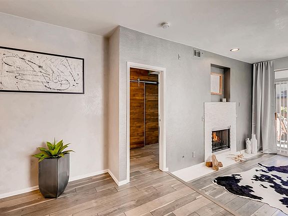 5th image of 6001 S Yosemite St APT B103
