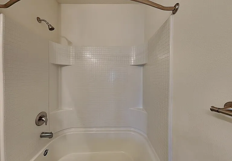 230 Meghan Cir — Photo 16