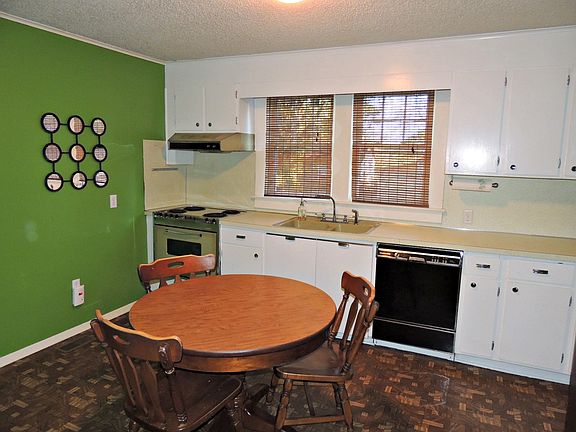 5th image of 1606 E Ave SE