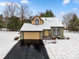 13 Sugarpine Pl, Endicott, NY 13760