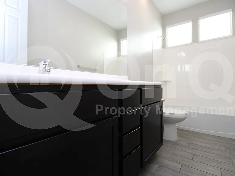 9507 E Saturn Ave — Photo 20