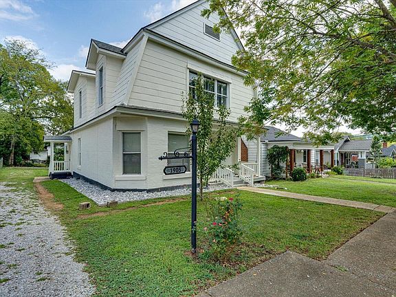 2nd image of 1905 Ivy St