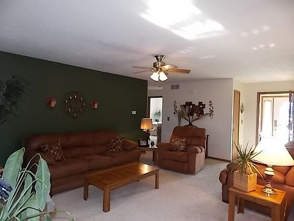 4th image of 2329 Fawn Ln