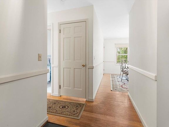 5th image of 616 Alleghany St