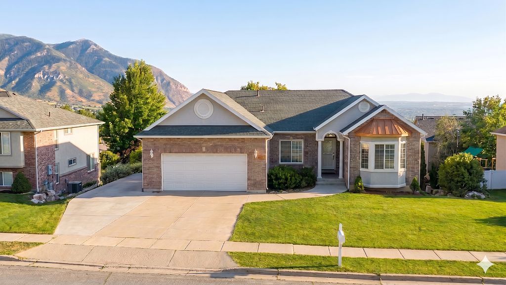 869 E 3350 N - Property Image
