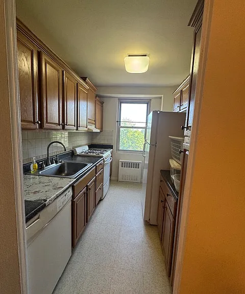 201 Saint Pauls Ave #6R — Photo 5