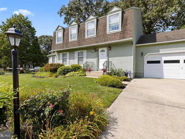 220 Harbor Dr, Severna Park, MD 21146