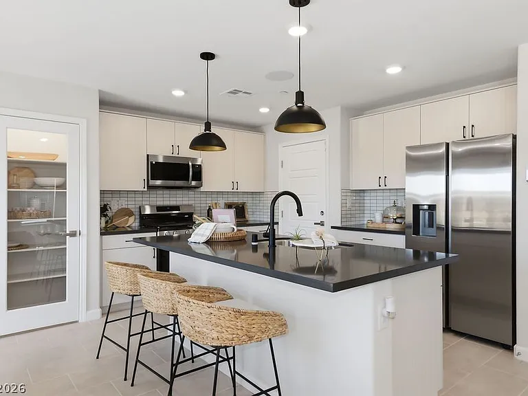 913 Cadence View Way — Photo 18