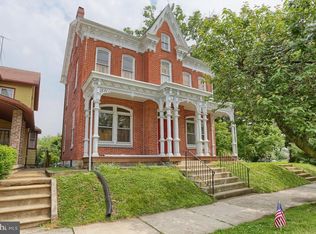 13 E Penn Ave, Robesonia, PA 19551