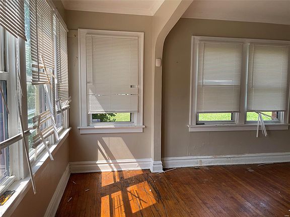 3rd image of 5323 Riverview Blvd