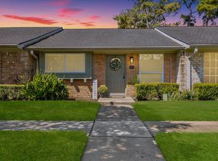 197 W Tri Oaks Ln APT 197, Houston, TX 77043