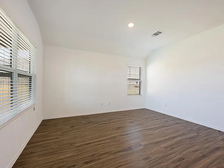 3210 Dusted Daisy St — Photo 21