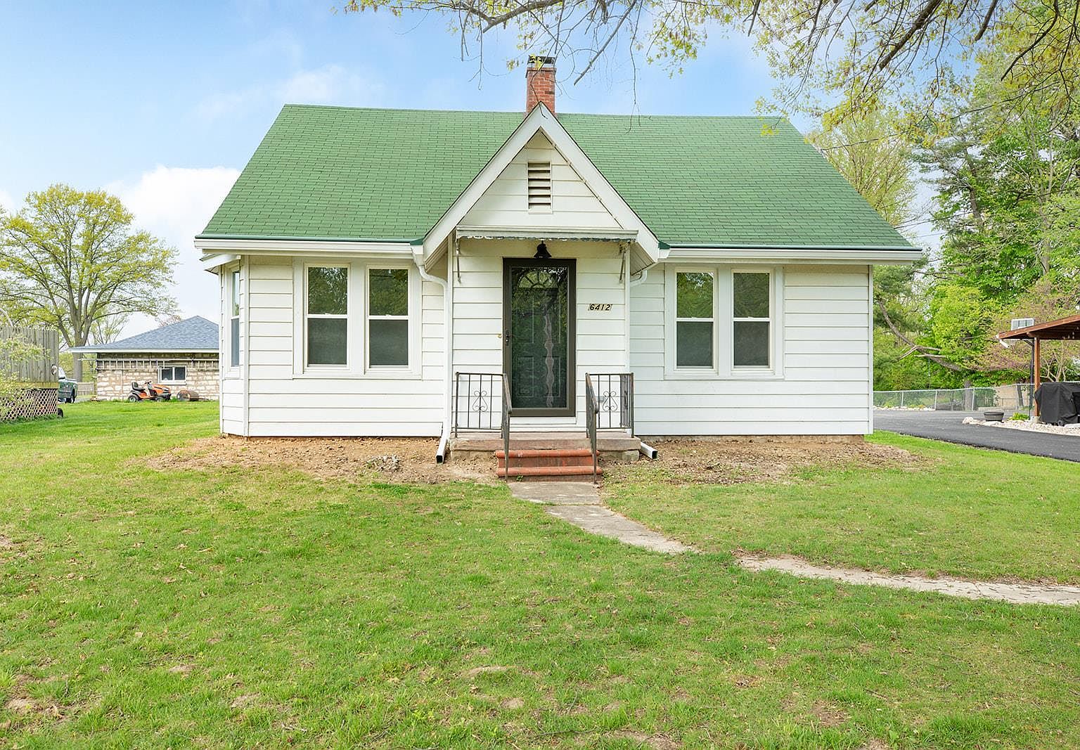 6412 Godfrey Rd, Godfrey, IL 62035 Zillow
