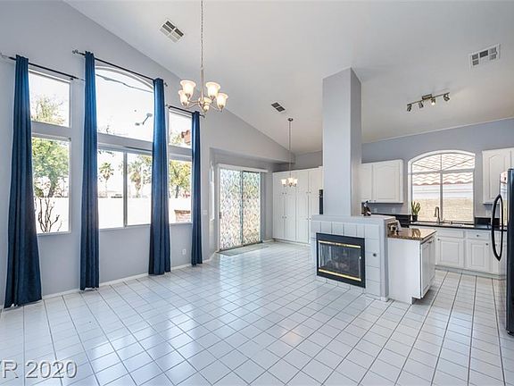 4th image of 9504 Calico Garden Ave