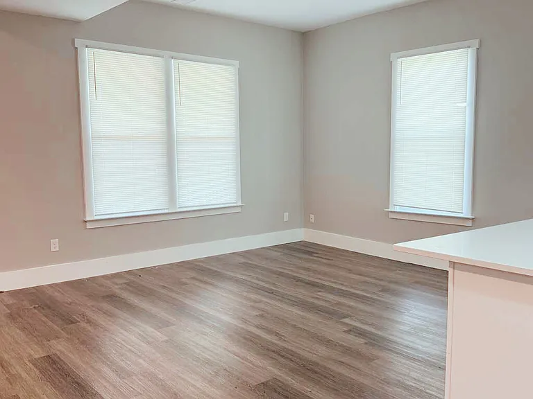 555 Paines Ave NW #3 — Photo 9