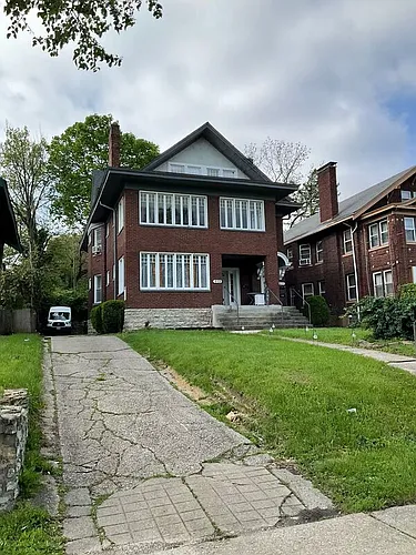 611 E Mitchell Ave #1 Photo 1