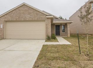 2084 Oakwood Forest Dr, Bryan, TX 77803
