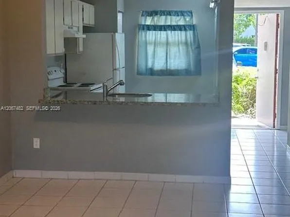 20735 NE 8th Ct APT 101-12, Miami, FL 33179