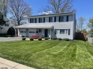 30 King Rd, Somerset, NJ 08873