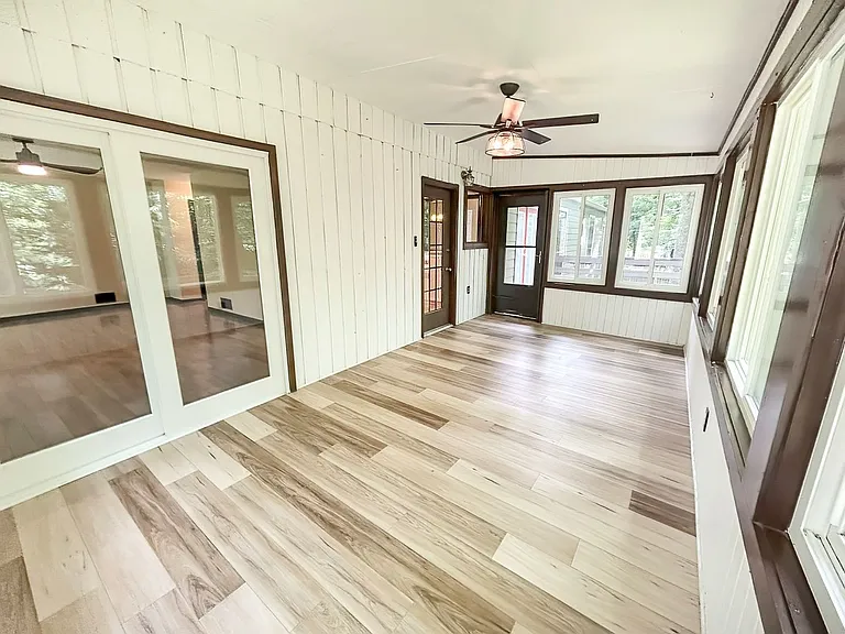 1642 Hillside St — Photo 22