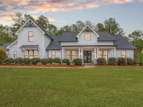 404 Fox Valley Dr, Monroe, GA 30656
