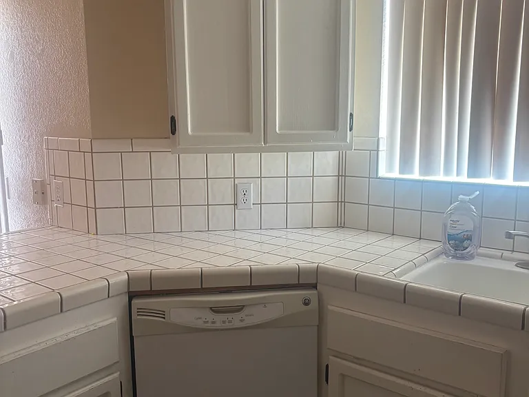 21141 Wisteria St — Photo 3