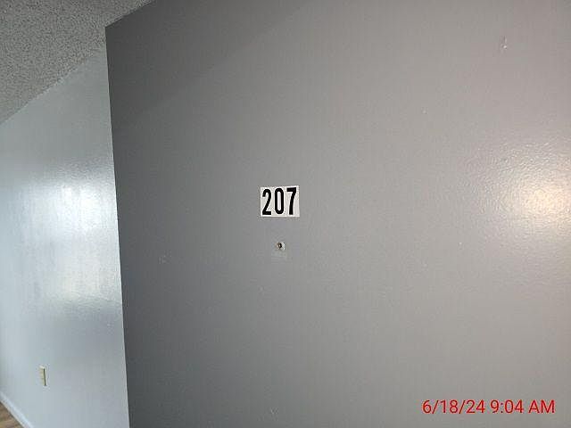 Unit Photo